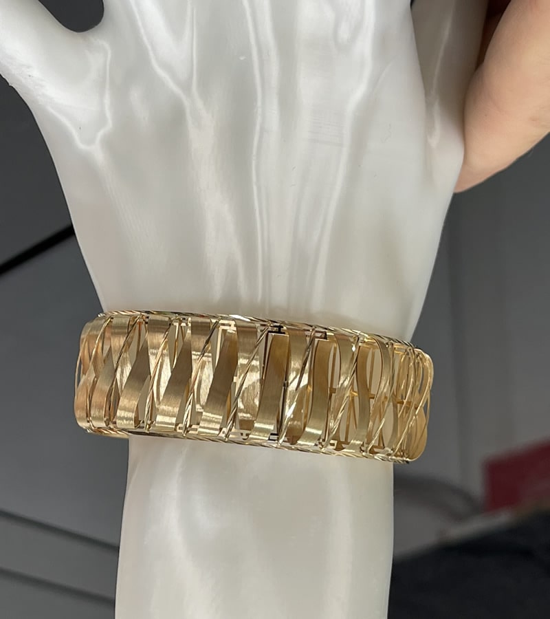 Bracciale da donna in oro con trama aperta